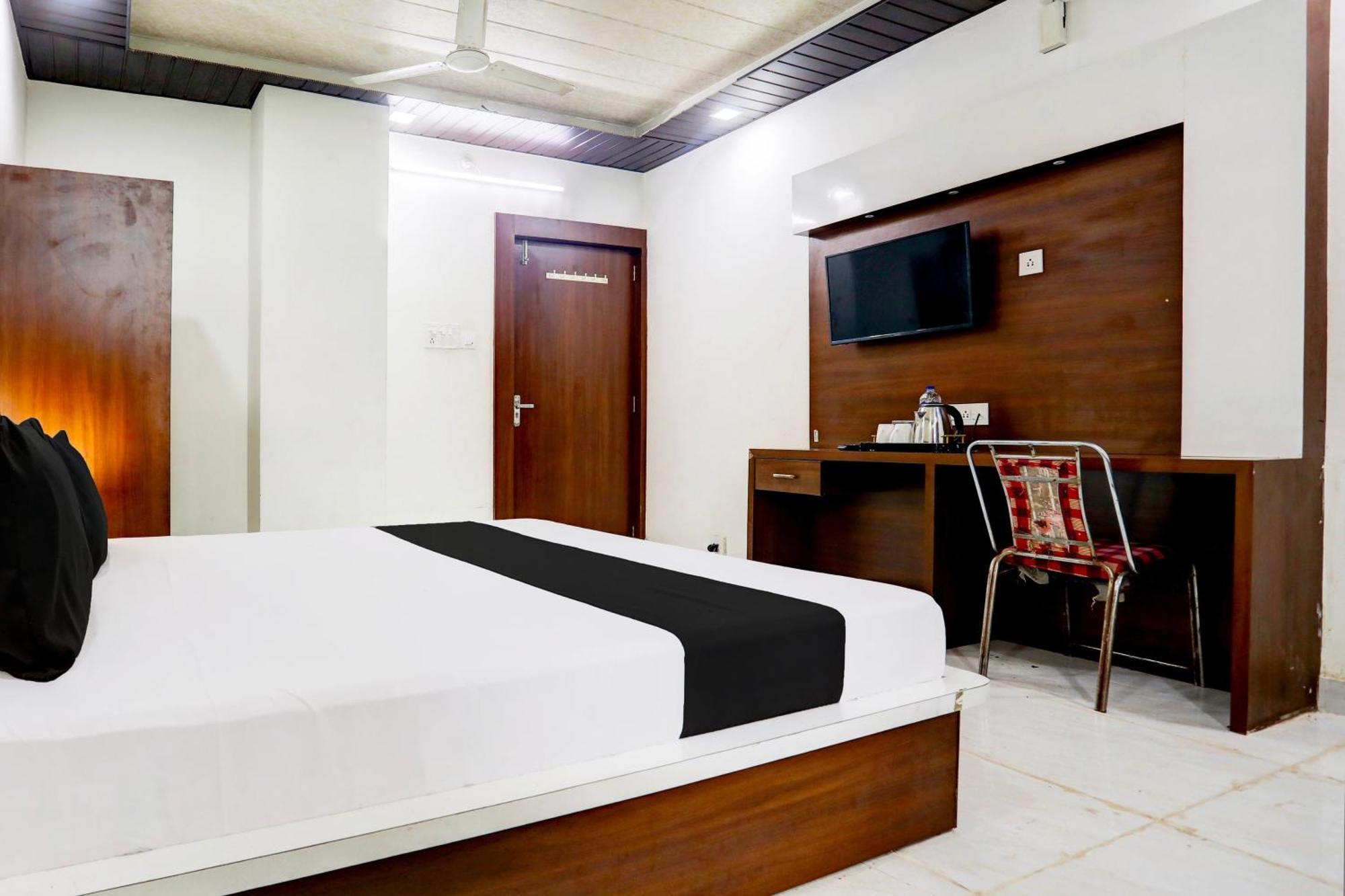 Hotel O Saraswati Resort Kota  Kültér fotó