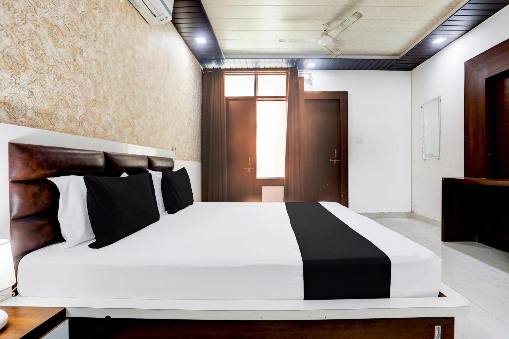 Hotel O Saraswati Resort Kota  Kültér fotó